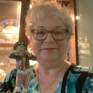 Meet your Posher, Nancy